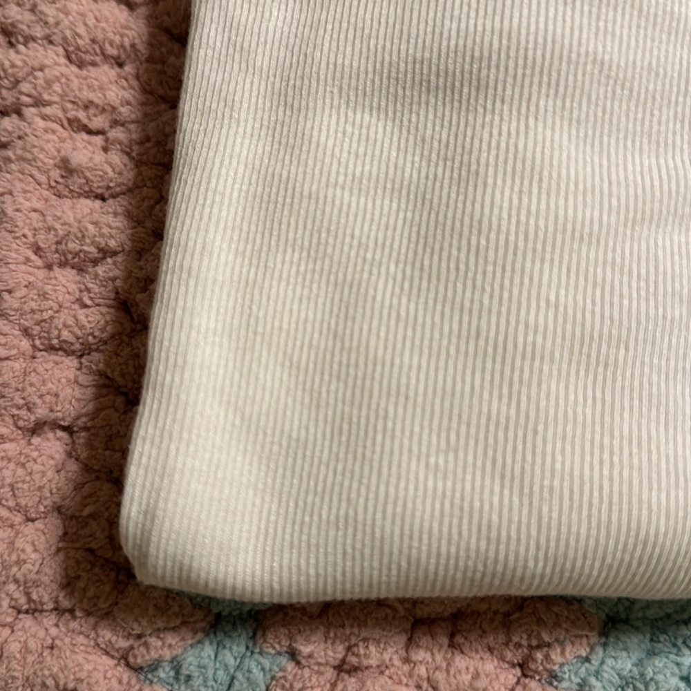 Basic white tee - Picture 5 of 5